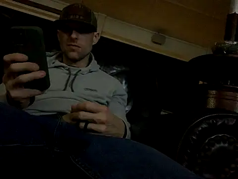 Snapshot of jeffyisabell chatting on 11/08/25, 08:14 jeffyisabell online show from 11/08/25, 08:14