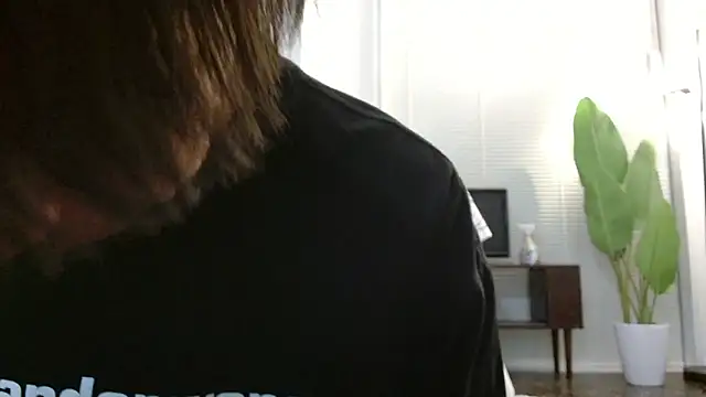 POCARI SWEAT online show from 05/16/26, 03:44