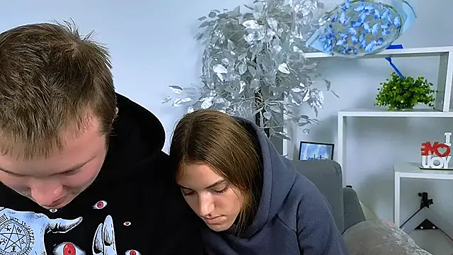  Olli  Stiw  online show from 11/19/25, 08:58