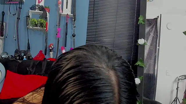 Snapshot of Alaia_Asuka chatting on 01/24/25, 05:32 Alaia Asuka online show from 01/24/25, 05:32