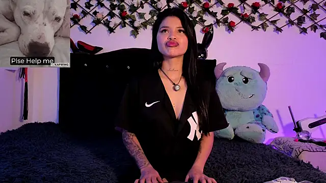 Alaia Asuka online show from 12/17/25, 02:17