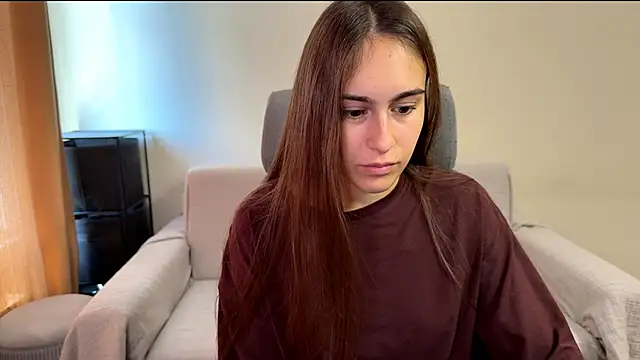 AliceKolltt online show from 09/25/25, 09:13