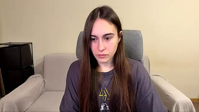 AliceKolltt online show from 04/09/26, 09:42