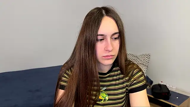 AliceKolltt online show from 04/18/26, 09:04