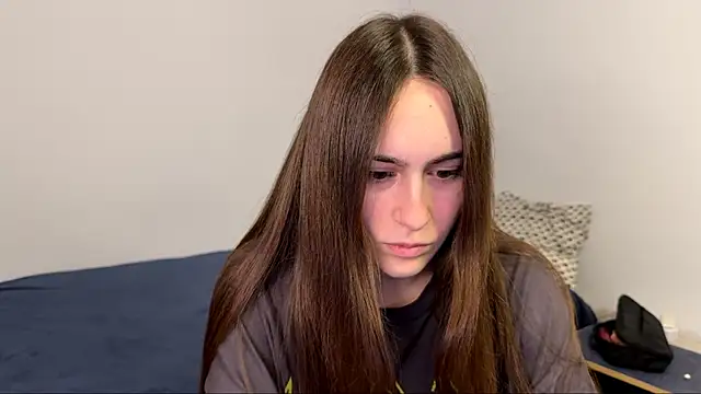 AliceKolltt online show from 04/20/26, 08:32