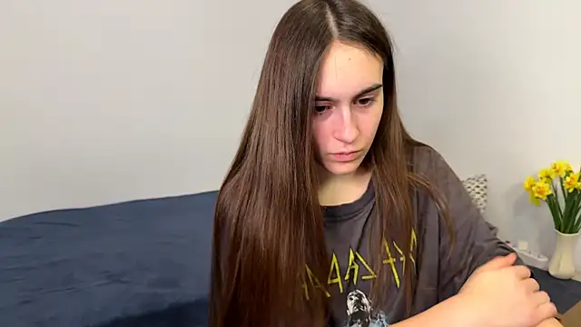 AliceKolltt online show from 04/28/26, 02:27