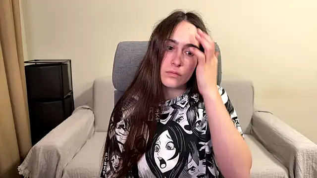 AliceKolltt online show from 06/08/26, 08:20