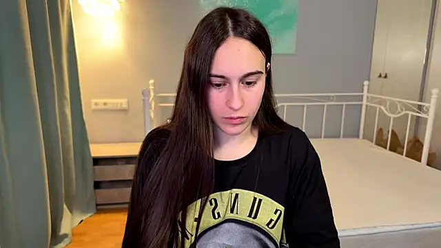 AliceKolltt online show from 06/13/26, 11:02