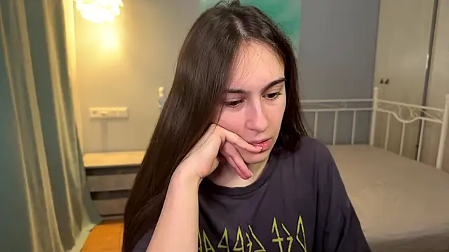 AliceKolltt online show from 07/18/26, 05:55