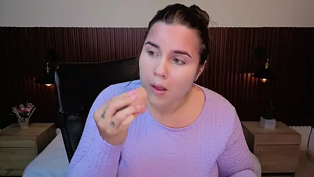 Aabby lee online show from 04/18/26, 08:09