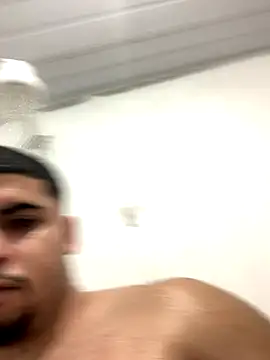 Casal Safado  online show from 10/24/25, 03:58