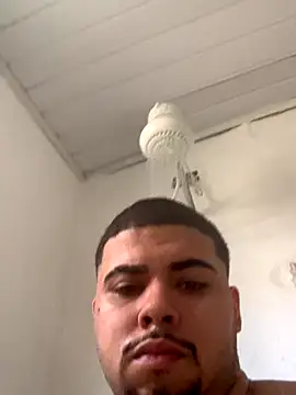 Casal Safado  online show from 10/24/25, 05:31