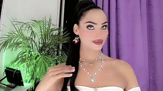 Snapshot of amal_baddell chatting on 06/11/26, 09:29 amal baddell online show from 06/11/26, 09:29