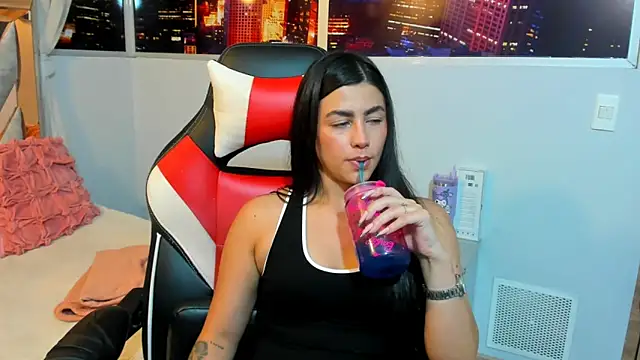 Kendall Sophy online show from 03/10/25, 07:50