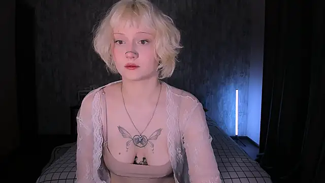 MariaMango online show from 10/11/25, 01:05