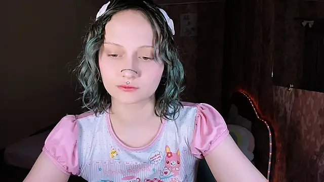Snapshot of MariaMango chatting on 06/04/26, 01:11 MariaMango online show from 06/04/26, 01:11