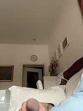 Frank22xx online show from 10/22/25, 06:24