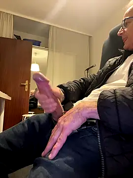 Frank22xx online show from 10/26/25, 05:52