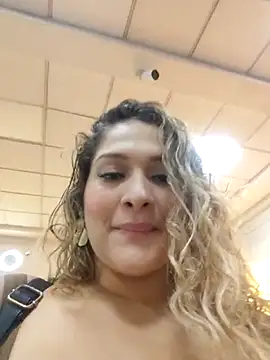 Sara smiiith211 online show from 03/16/25, 12:45