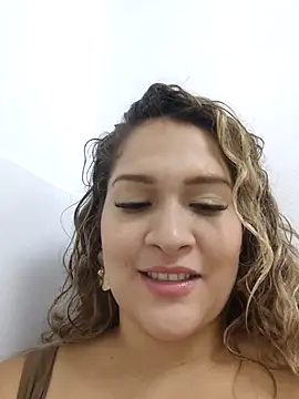 Sara smiiith211 online show from 03/16/25, 03:47