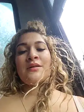 Sara smiiith211 online show from 12/20/25, 05:09