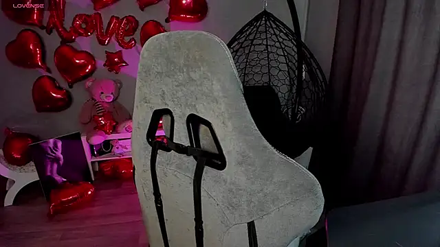 lily williamss online show from 02/28/25, 03:59