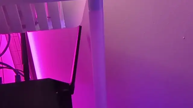 Snapshot of bukkakebae1 chatting on 09/27/25, 11:32 bukkakebae1 online show from 09/27/25, 11:32