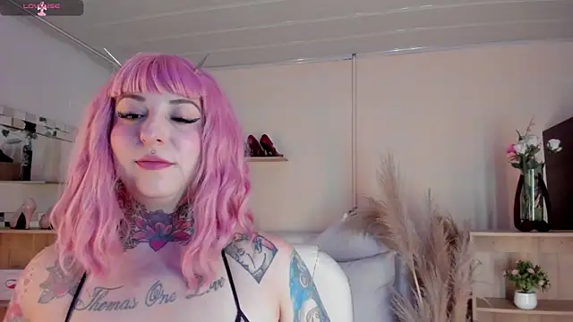 Cattleya monroe online show from 01/03/25, 12:52