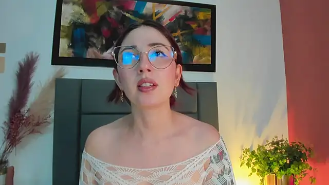 Emilywatsonn online show from 03/14/25, 12:21