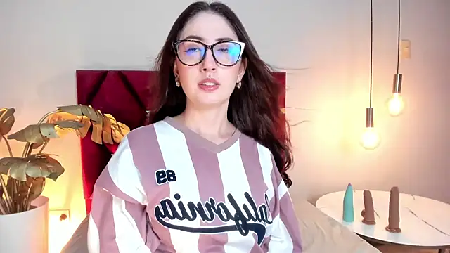 Emilywatsonn online show from 02/18/26, 12:28