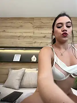 Amelia Rouse online show from 01/17/25, 11:18