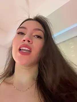 Amelia Rouse online show from 04/21/26, 09:06