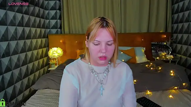 Stacy Luv online show from 09/22/25, 12:01