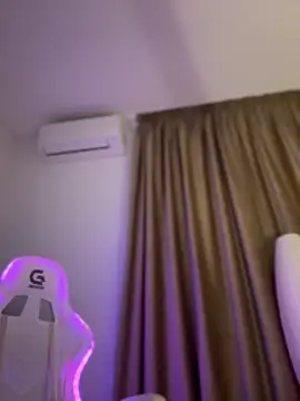 babyyboomm online show from 11/23/25, 01:49