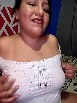 Snapshot of kali_lopez chatting on 01/14/25, 06:45 kali lopez online show from 01/14/25, 06:45