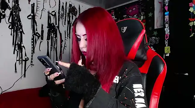 Snapshot of jannaink_ chatting on 12/17/24, 01:29 jannaink online show from 12/17/24, 01:29