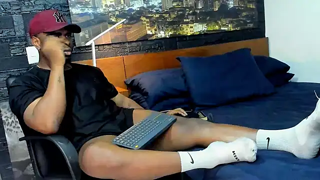 Snapshot of thomas_santtos1 chatting on 03/13/25, 12:59 thomas santtos1 online show from 03/13/25, 12:59