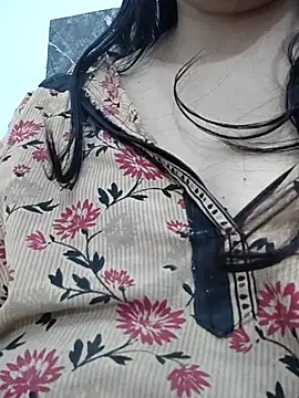 Aaradhya online show from 03/18/25, 04:04