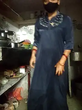 Aaradhya online show from 02/16/26, 01:13