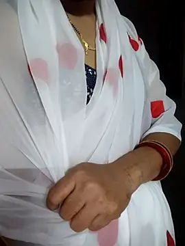 Aaradhya online show from 02/21/26, 01:06