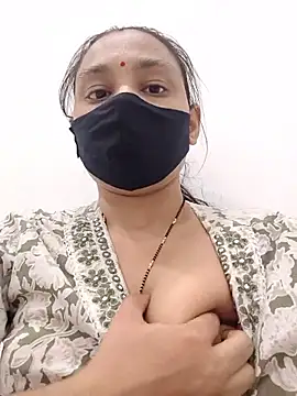 Aaradhya online show from 04/20/26, 01:47