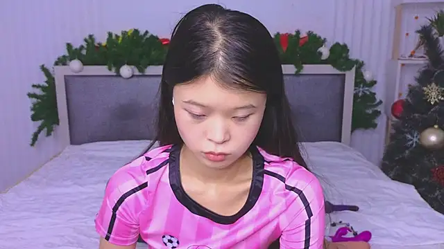 Tina Kim  online show from 12/21/24, 07:45