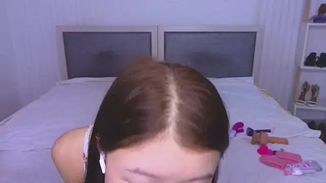 Tina Kim  online show from 01/22/25, 08:07