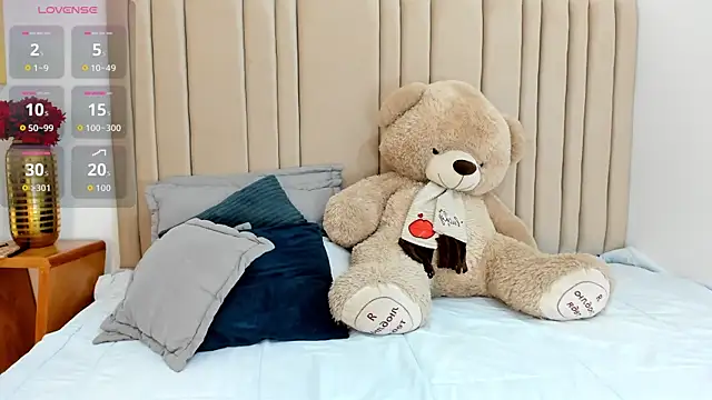 izadii online show from 10/23/25, 06:17