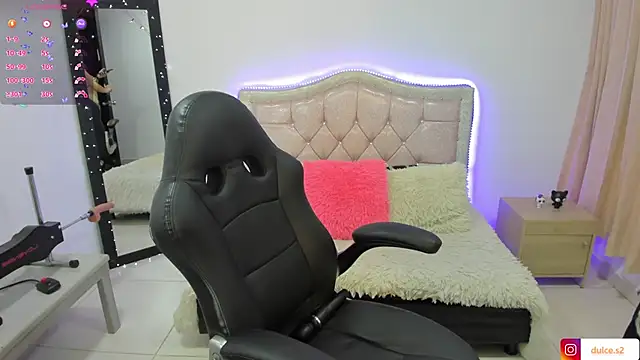 baby love03 online show from 12/02/25, 08:19