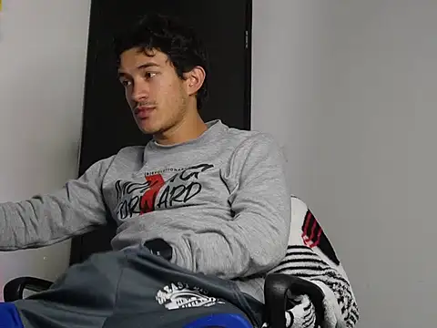 FelipheLive online show from 10/14/25, 07:09