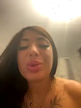 RuslanaXX online show from 12/02/25, 02:17