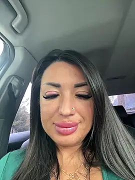 RuslanaXX online show from 05/13/26, 06:44
