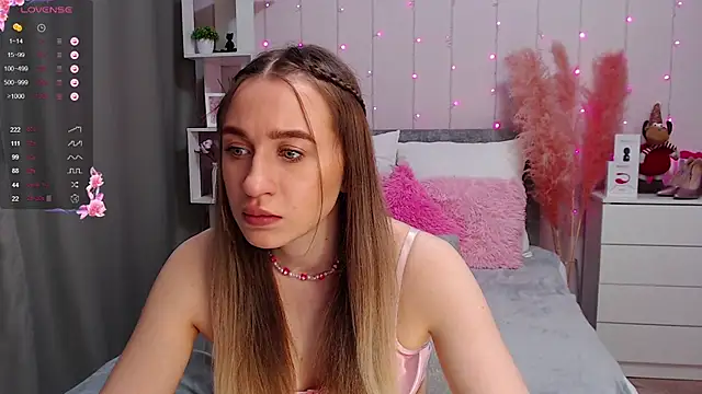 PornoGirlX online show from 02/05/25, 07:10