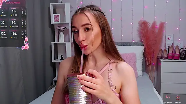 PornoGirlX online show from 09/13/25, 05:46